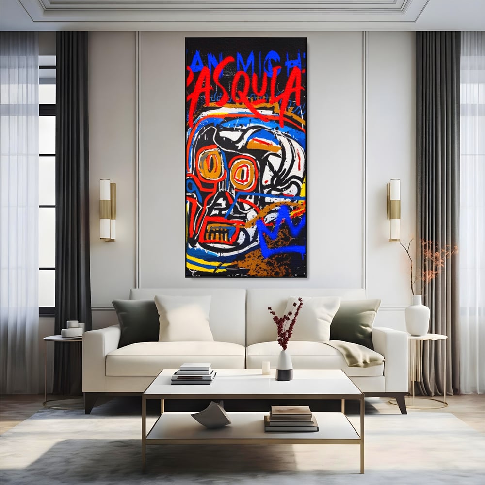 Tablou canvas cu tablou canvas cu portret stil graffiti, in rama de aluminiu negru, pe perete intr-un living